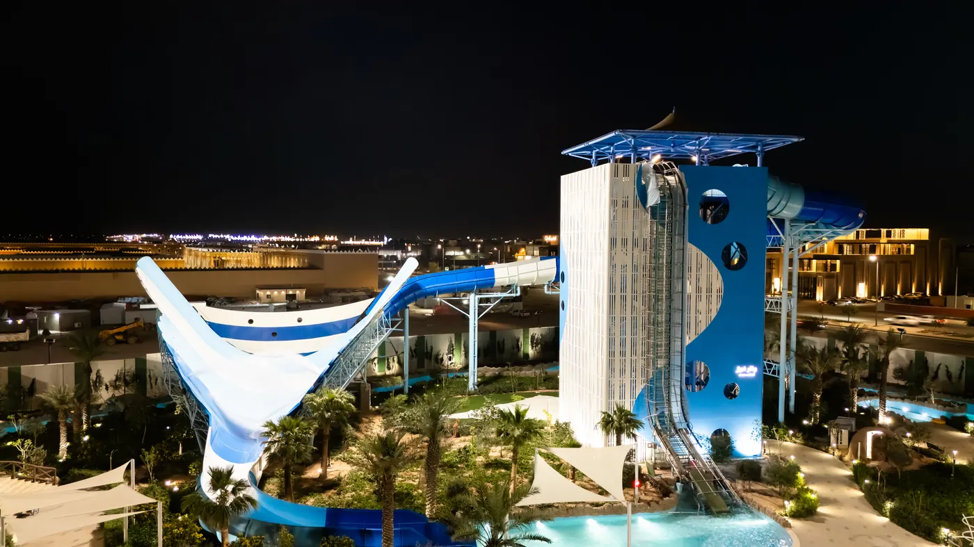 Cala Water Park wave wall at night